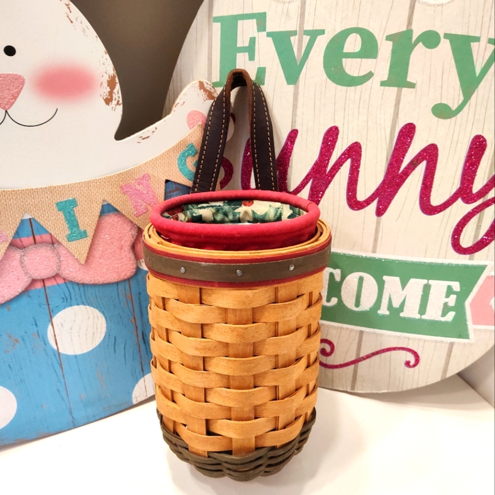 Vintage Y2K EUC Longaberger 2002 Santa's Little Helper Doorknob Basket, Cute!